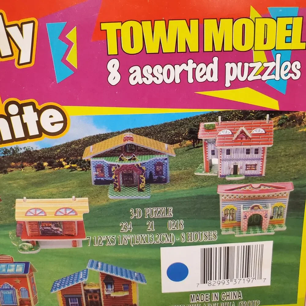 Family Fun Nite 3D Puzzles Town Model 8 Assorted Puzzles Vintage Toys